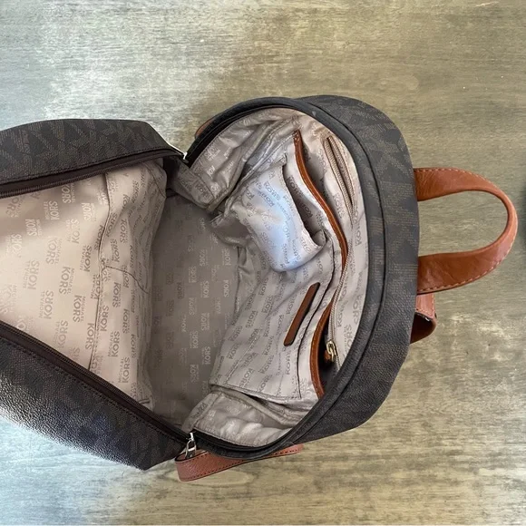 Michael Kors Dark Brown Monogram large Backpack - Picture 15 of 16